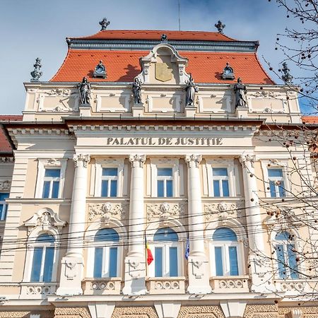 Cadoro City Center Apartments Oradea Exterior foto